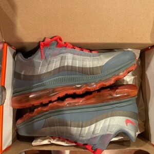 Nike Air Max 2011 Cool Grey/Red Men’s 10 👟